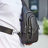 Чоловічий слінг через плече 18х32х7, шкіряна бананка нагрудна, сумка рюкзак Tiding Bag 33737 чорна, фото 3