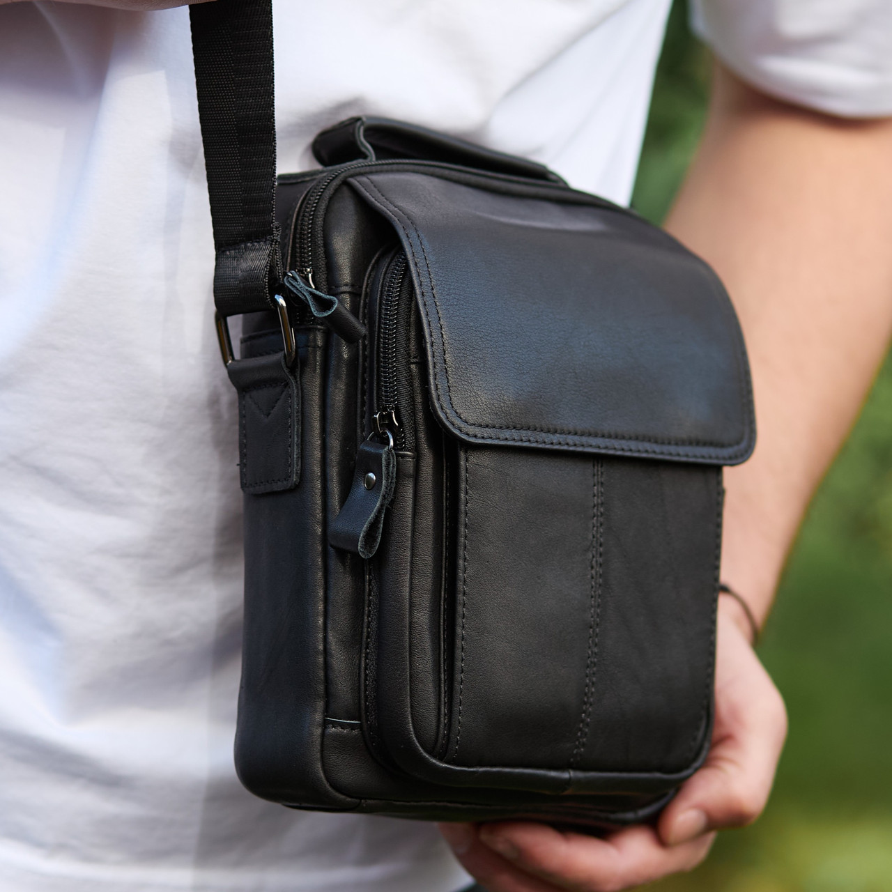 Сумка-барсетка чоловіча через плече 19х24х8, месенджер шкіряний гладкий Tiding Bag TD-55467 чорний колір, фото 1