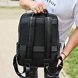 Стильний чоловічий шкіряний рюкзак 40х30х17, практичний аксесуар для ноутбука та документів, чорний, фото 9