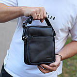 Чоловіча сумка через плече, гладкая кожа 20х16х6, месенджер для міста, барсетка для телефону та документів, чорна, фото 3