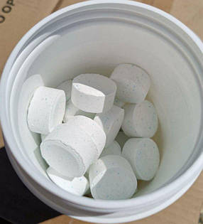 Хімія для басейну мульти табс AquaDoctor MC-T 1 кг 3 в 1" Аквадоктор маленькі таблетки для басейну 20 г, фото 2