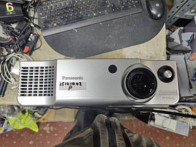 Проєктор Panasonic PT-AE900E No 25161002