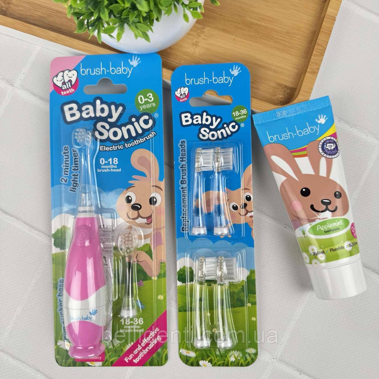 Набір Brush-Baby BabySonic від 0 до 3 років (паста 50 мл зайчик, рожева щітка і насадки)