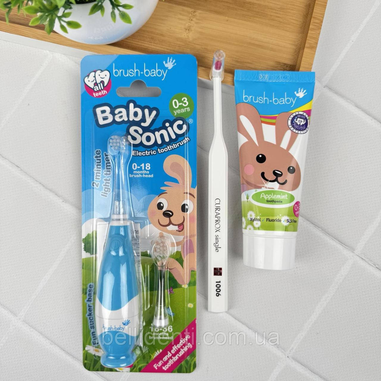 Набір для перших зубів від 0 до 3 років (зубна паста Brush-Baby зайчик, 50 мл+монопучкова щітка Curaprox 1006), білий, фото 1