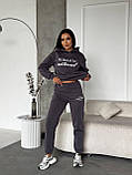 Утеплений спортивний жіночий костюм з начосом сірого кольору "Romantic Material", фото 10