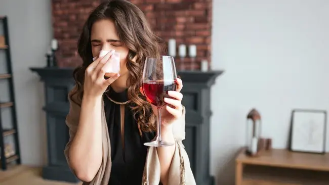 Чи варто вживати вино при застуді та як?