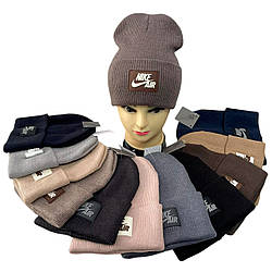 Жіноча подвійна зимова шапка з лейбою Розмір: 54- 59 (DNJ-17327)