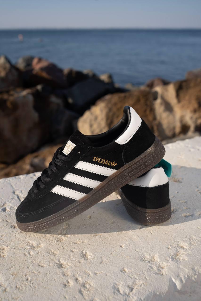 Adidas Handball Spezial Black White чоловічі кросівки Адідіс Спешл чорні білі замшеві демісезон
