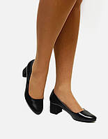 Чорні туфлі еко шкіра маленькі підбори розмір 39