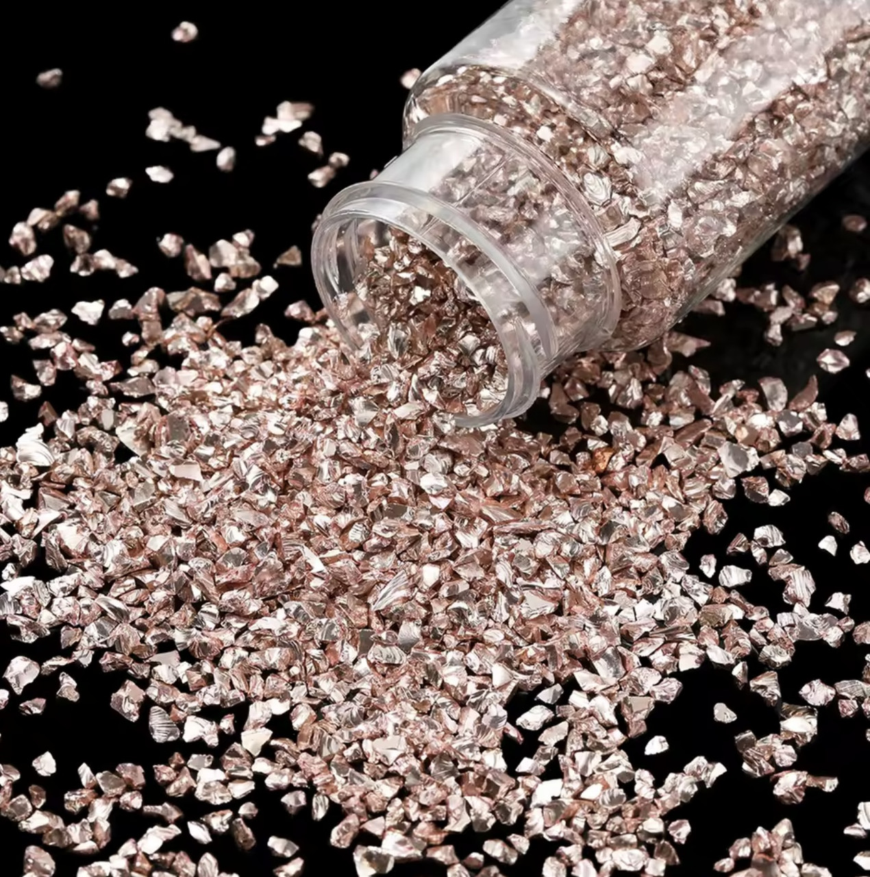 Скляна крихта забарвлений металік колір “Rose mist” рожево-бежевий, для декору смоли, фракція 1-3 мм, 30 г