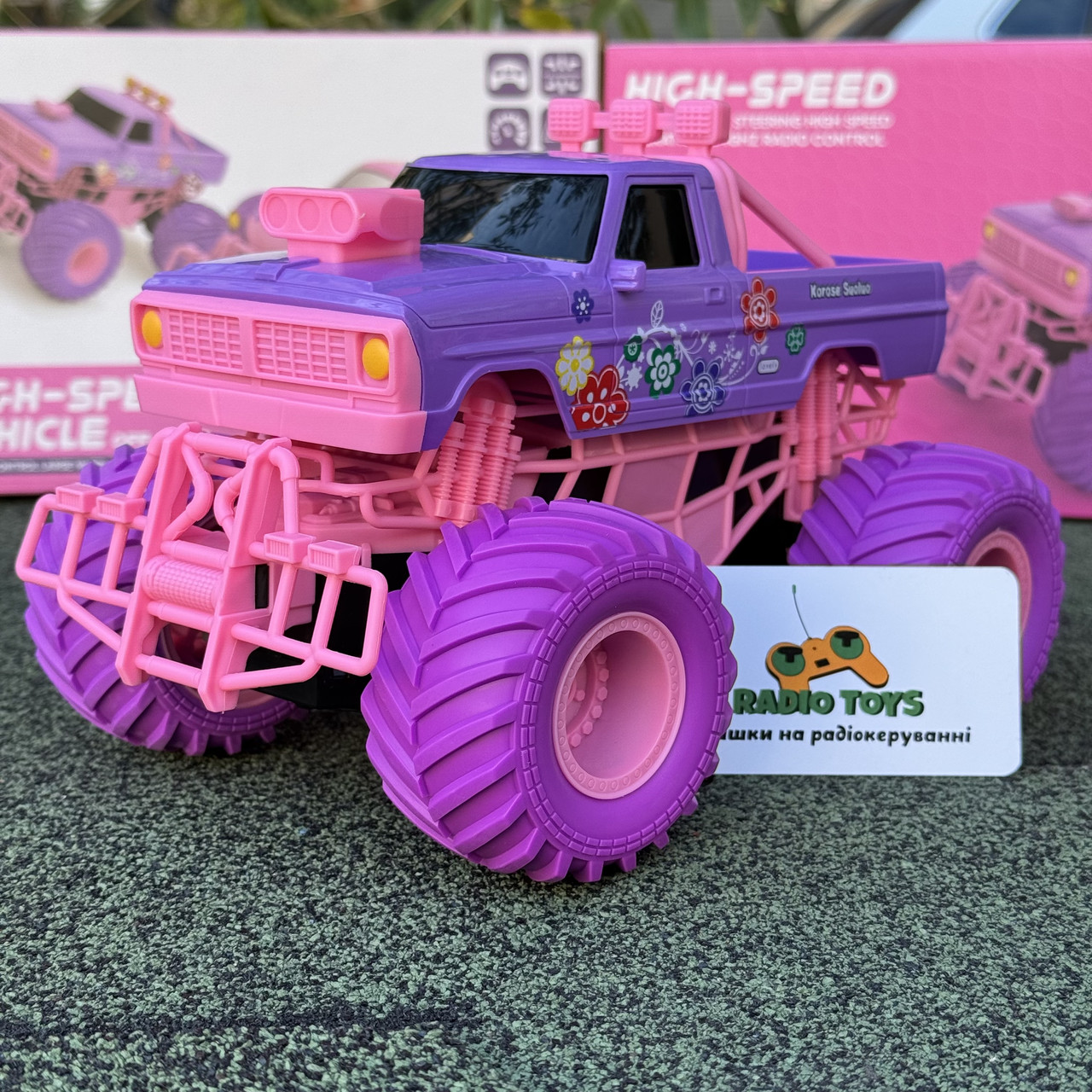 Монстр трак на радіоуправлінні "CANDY MONSTER PICKUP" | Машинка на пульті рожева | Джип на радіокеруванні для дівчинки, фото 1