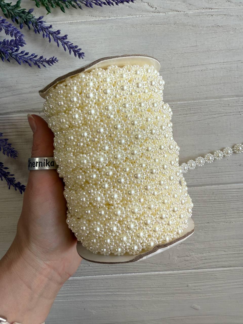 Серединка на нитці " Квіточка "  бежева 25 ярдів