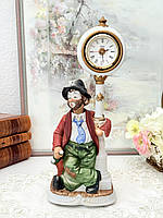 Вінтажний порцеляновий музичний годинник з клоуном — WILLIE, ручна робота, Melody in Motion