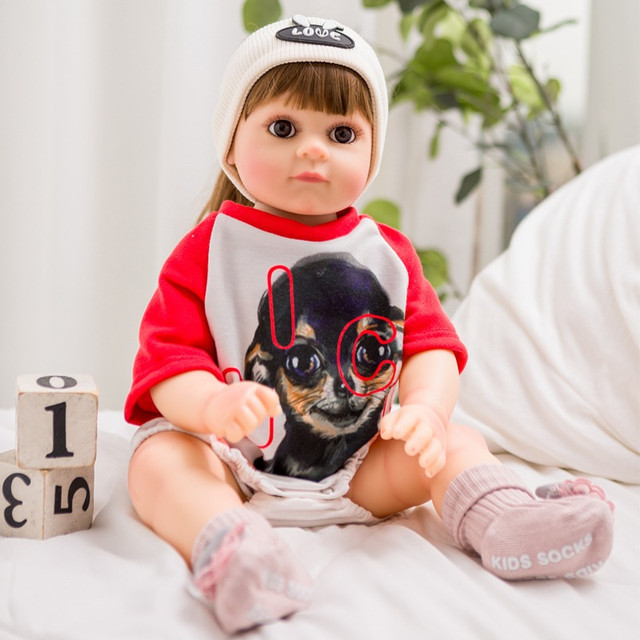 Лялька реборн дівчинка