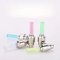 Набір із двох світлодіодних насадок на ніпелі підійде для велосипеда, мотоцикла чи автомобіля