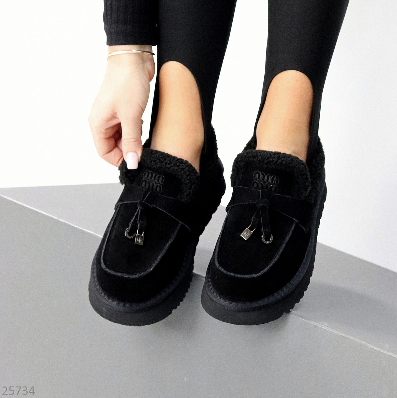 Теплі чорні замшеві уггі автоледі натуральне хутро, фото 1