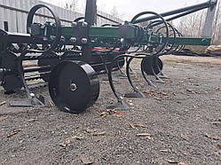 Культиватор стрільчатий 1,8 м Європак для трактора з катком (11 лап, S-подібна стійка)