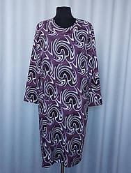 Плаття жіноче фіолетового кольору з абстрактним принтом з 52 по 64 р