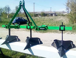 Культиватор підгортач трирядний для трактора