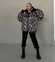 Стильний жіночий зимовий костюм оверсайз із капюшоном і курткою на блискавці