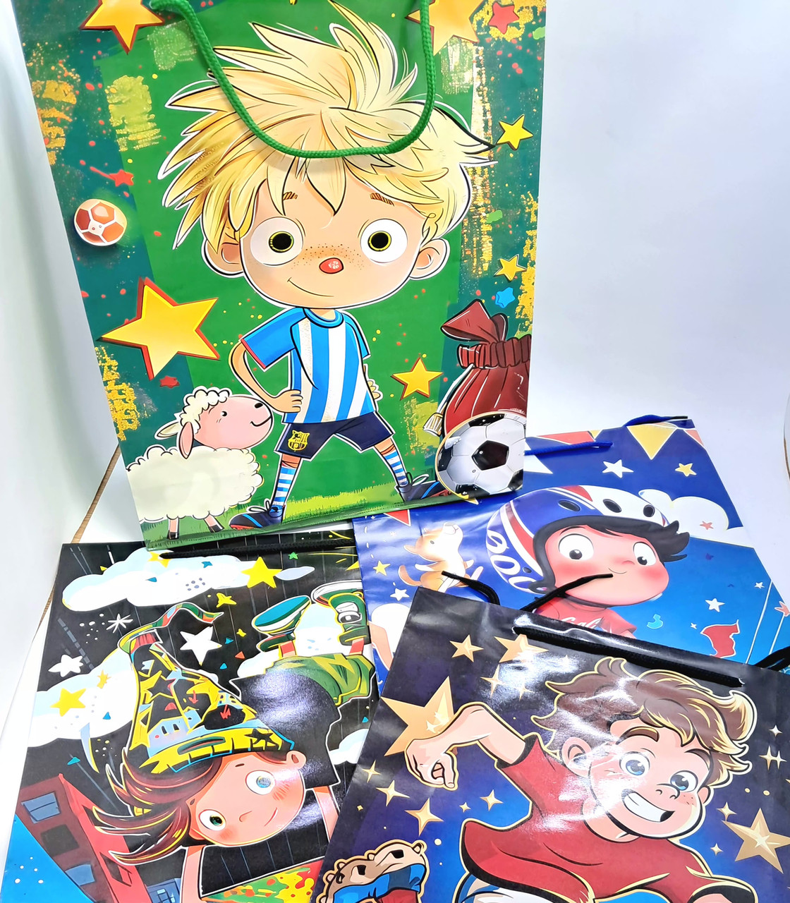 Бумажний пакет ВЕЛИКИЙ ВЕРТИКАЛЬНИЙ 26*32*9 см Футбол, фото 1