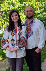 Набори вишиванок - чоловіча вишиванка та жіноча блузка