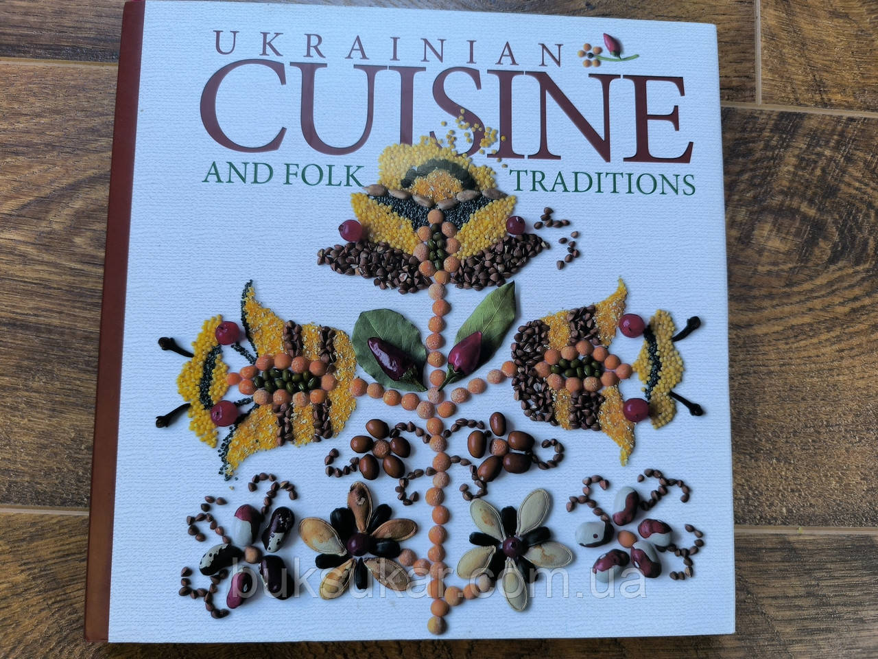 Книга Ukrainian Traditional Cuisine in Folk Calendar, фото 1