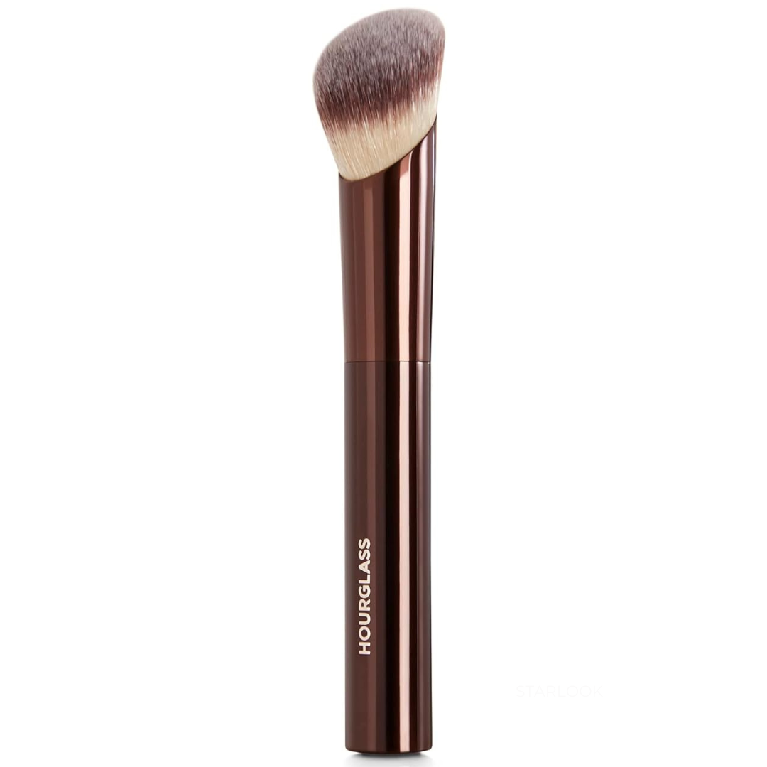 Пензель для тонального крему Hourglass Ambient™ Soft Glow Foundation Brush, фото 1