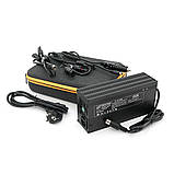 Зарядна станція Pecron E2000LFP, ємність 1920 Вт·год, потужність 2000 Вт, 13 універсальних виходів, 409x256x297 мм. 28 кг., фото 5