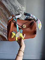 Hermes Lindy 26 Gold Clemence with Gold Hardware 26х18