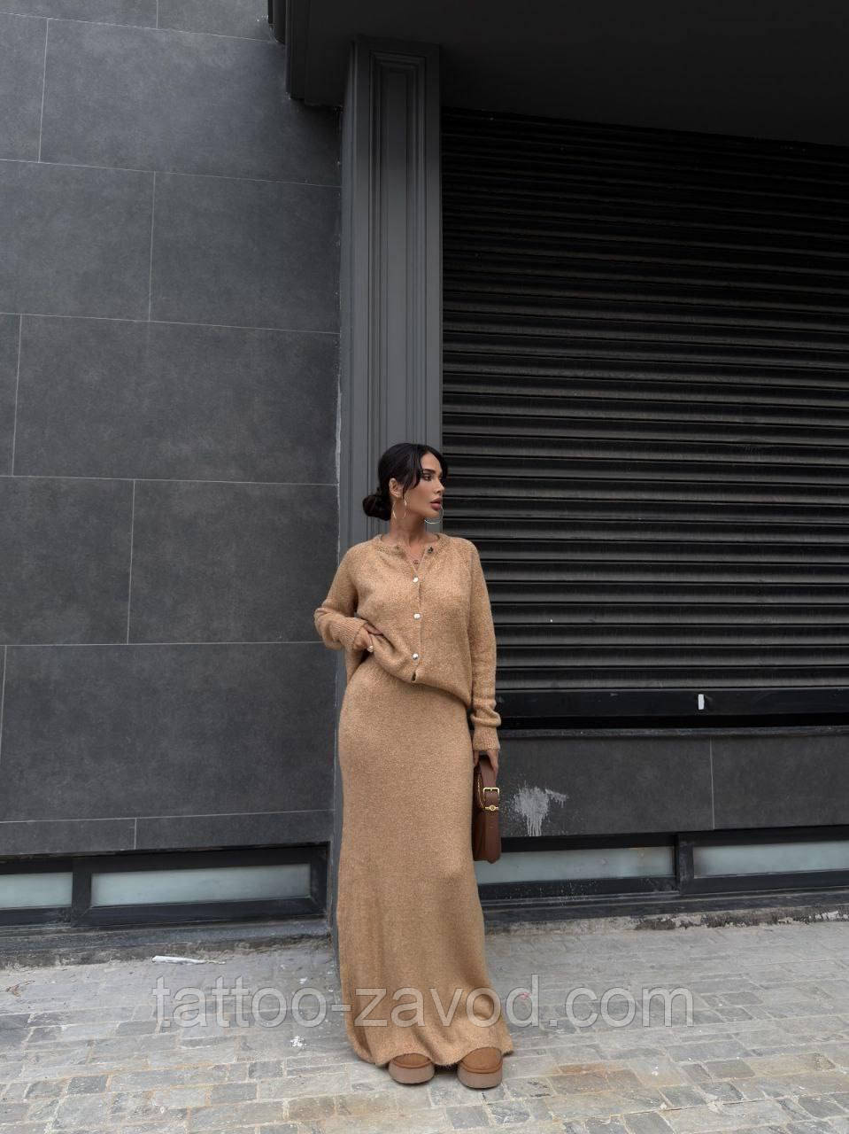 Теплий м'який костюм жіночий кофта на ґудзиках і довга спідниця 42-46, фото 1