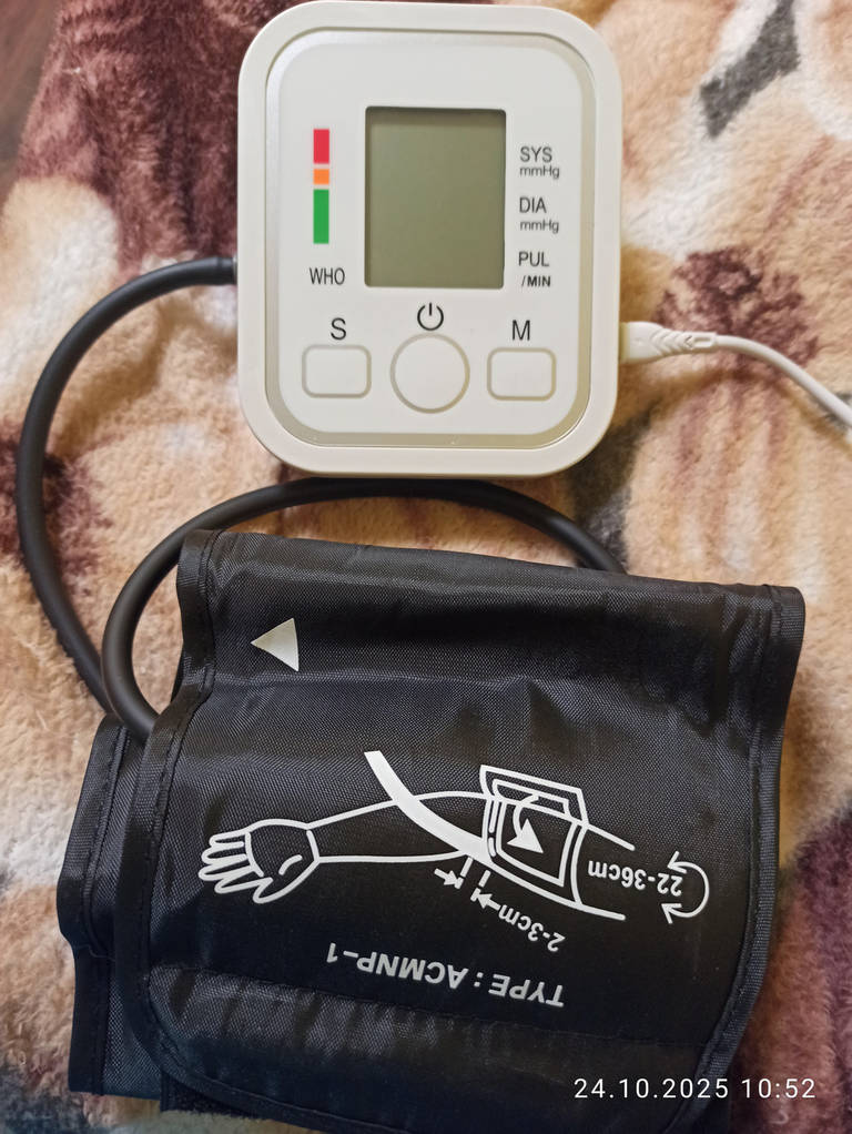 Електронний цифровий тонометр RCL-065003c з функцією пам'яті прилад для вимірювання тиску автоматичний - фото покупців 1