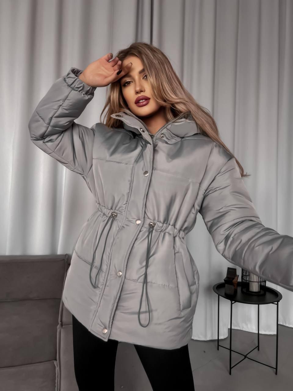 Пуховик жіночий з капюшоном і утеплювачем силікон 250 Модель: АР-5-10439 Колір: сірий, фото 1