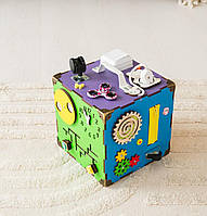 Дитячий розвиваючий маленький бізікуб 23×23×23, бізі куб з кнопками, засувками і рухомими елементами.