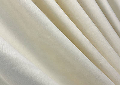 Залишок (1,1х3м.) шторної тканини мікровелюр Petek. Колір молочний. Код 1830ш 01-0303