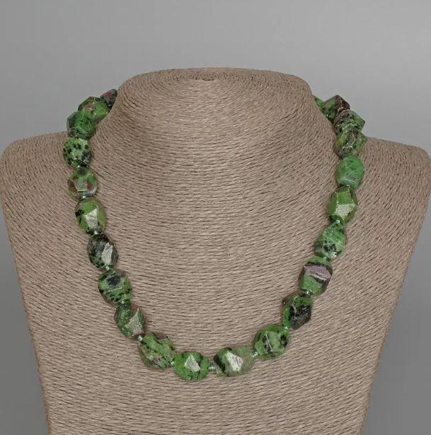 Намисто Цоїзит натуральний камінь багатогранник d-13х17мм+- L-49см+-, фото 1