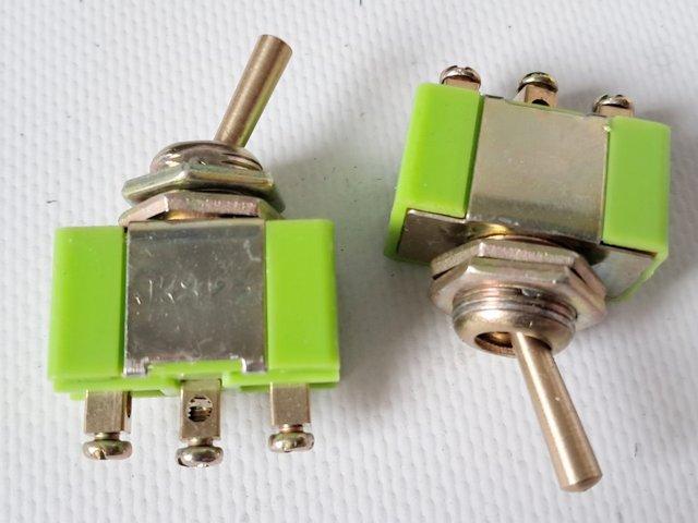 Тумблер 3 положення латунь A007, фото 1