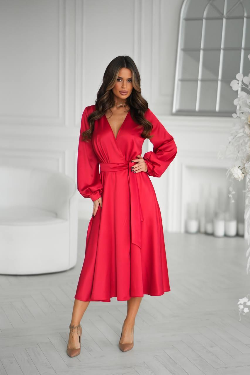 Жіноча вечірня атласна сукня міді на запах, фото 1