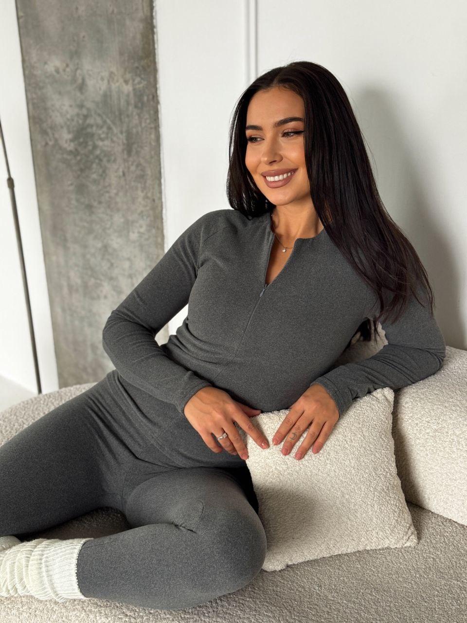 Сірий теплий жіночий термо-костюм із трикотажу пума, фото 1