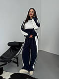 Молочно-синій теплий жіночий костюм із флісу у вільному стилі, фото 2