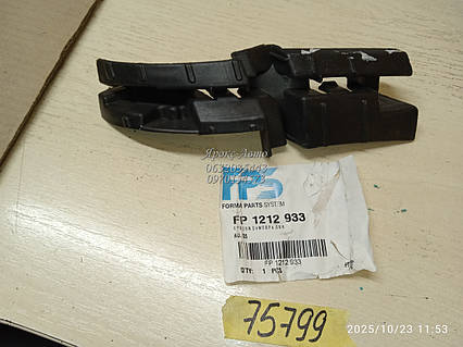 Кронштейн бампера переднього лівий Audi Q5 2008-2016 000075799