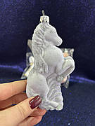 Новорічна іграшка оксамитова конячка 12*4 см, символ 2026 року, колір в асортименті