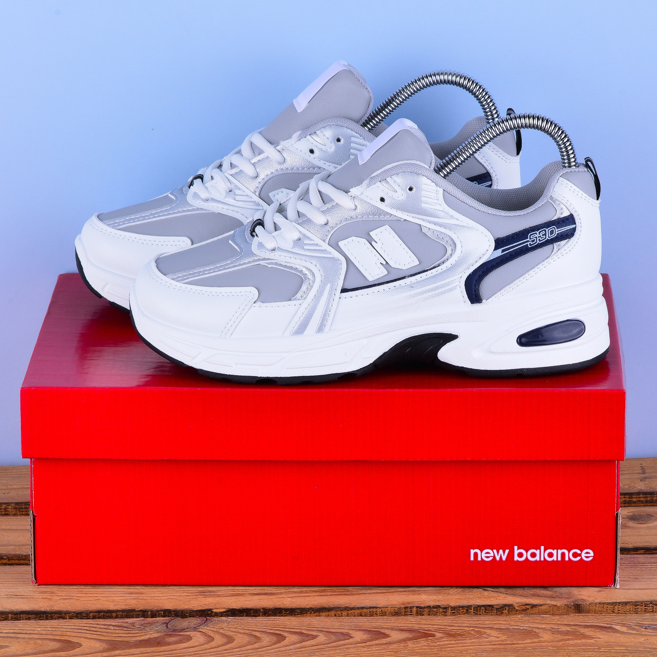 Зимові кросівки у сти лі New Balance 530 білі з хутром, фото 1