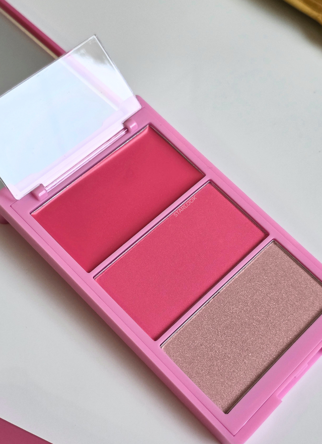 Pear Nova Cheek Palette in Pink Pear Nova Cheek Palette in Pink