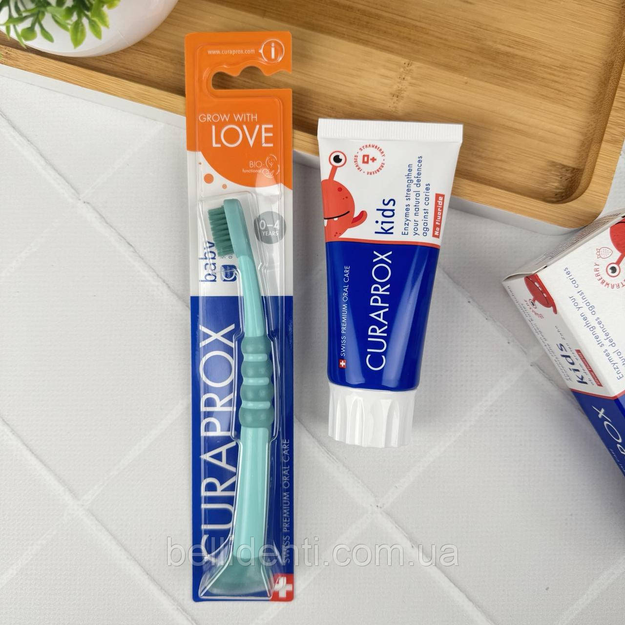 Curaprox Baby – Набір для перших зубчиків (від 0 до 2 роки): ультрам’яка щітка бірюзова CS 4260 + паста без фтору, 60 мл