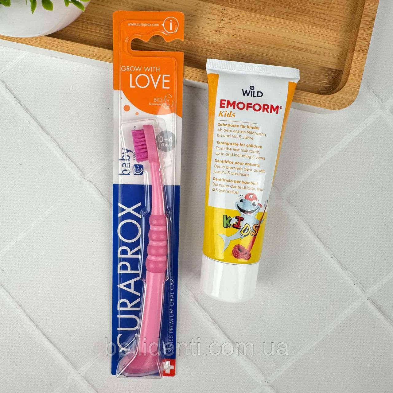 Набір для малюків: Зубна паста EMOFORM KIDS (0–5 років, 75 мл) + Зубна щітка CURAPROX Baby (0–4 роки), рожева