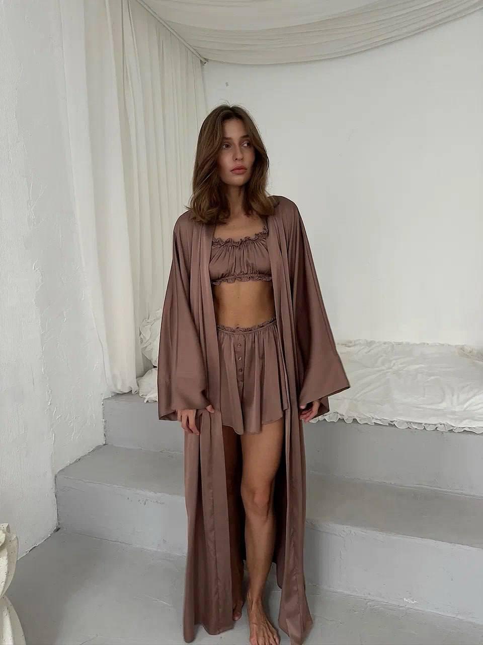 Жіночий домашній шовковий комплект-трійка з костюмом і халатом, фото 1