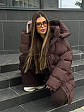 Жіноча подовжена куртка пуховик із капюшоном, фото 5