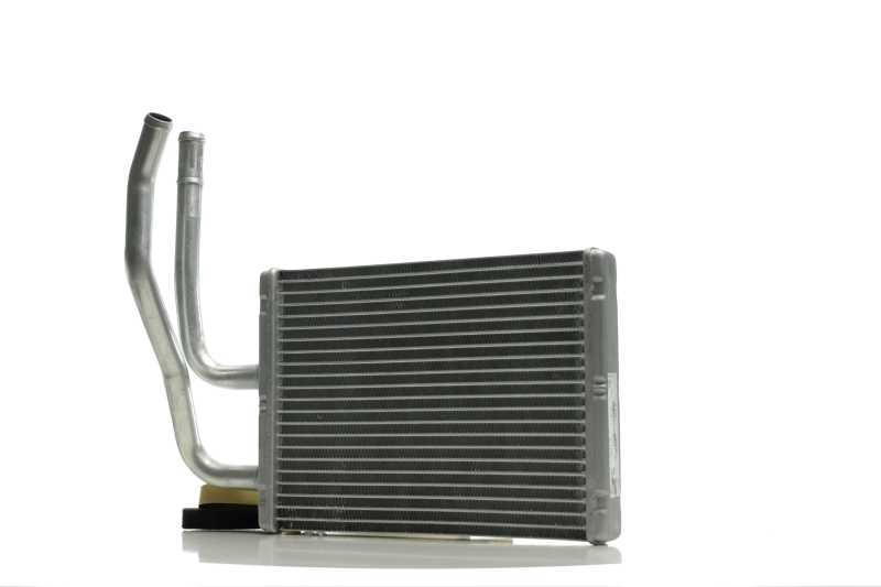 Радіатор обігрівача Mazda 6 (03–) (Nissens) 707176