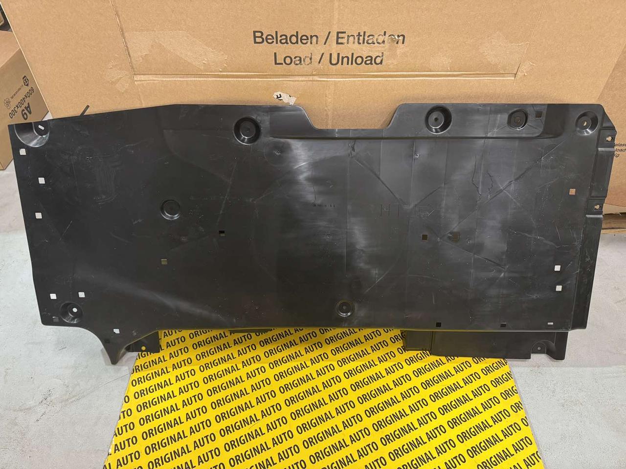 Захист днища задній лівий MAZDA CX-90 2023>, KMV6563U1, фото 1